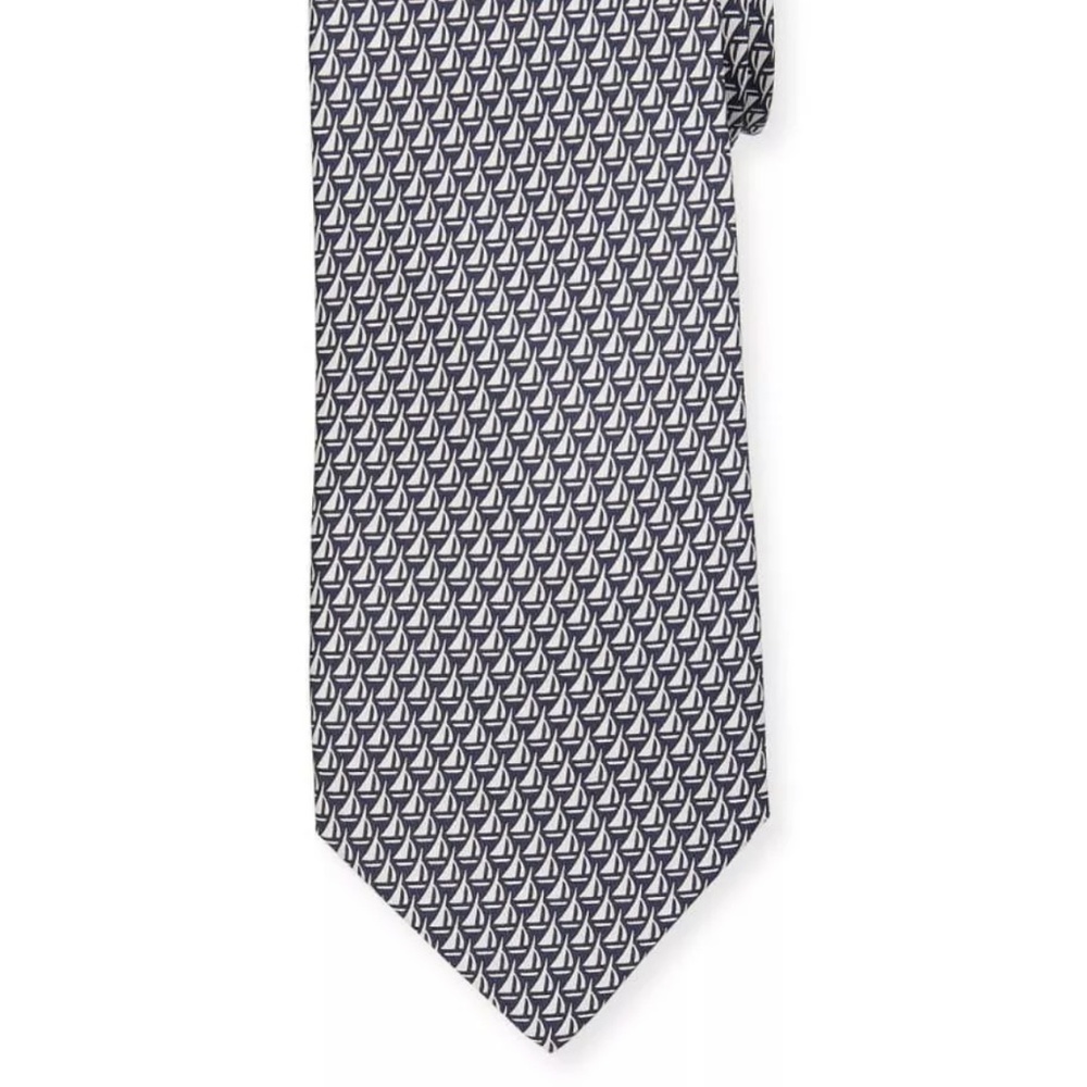 NIB Authentic SALVATORE FERRAGAMO Mens Sailboats Navy Blue 100% Silk Tie